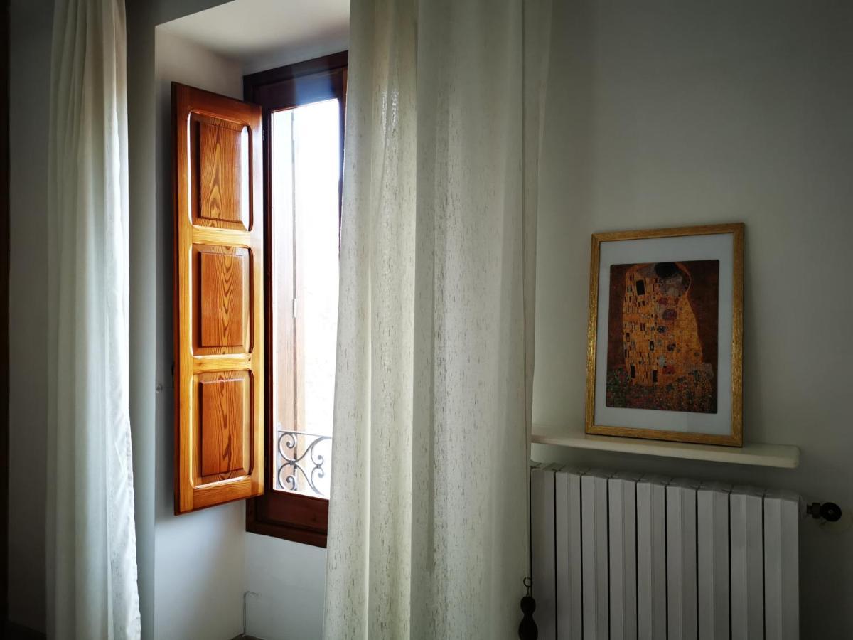 Dimora Alla Villa ออสตูนี ภายนอก รูปภาพ