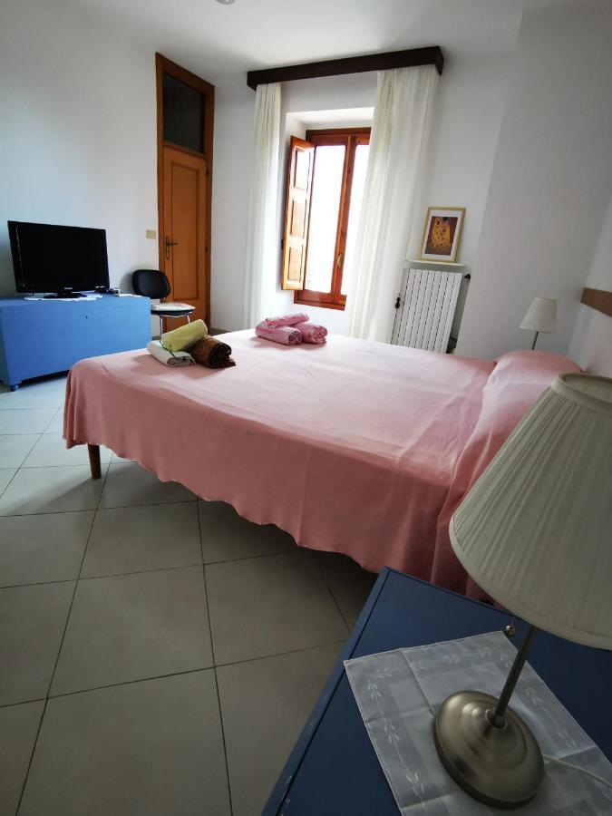 Dimora Alla Villa ออสตูนี ภายนอก รูปภาพ