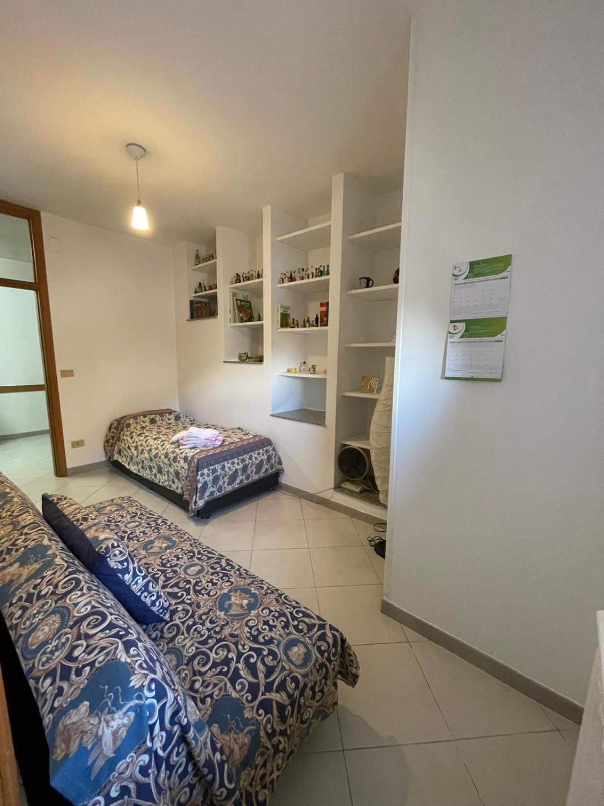 Dimora Alla Villa ออสตูนี ภายนอก รูปภาพ