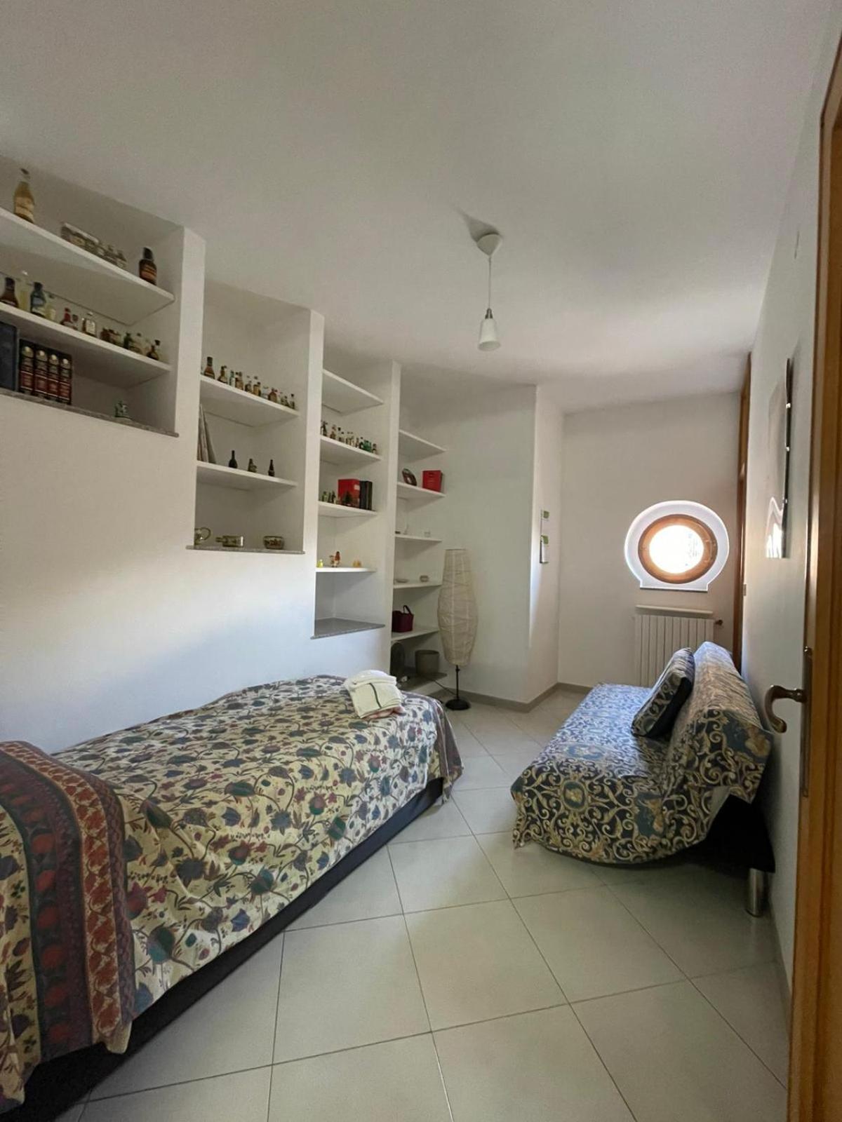 Dimora Alla Villa ออสตูนี ภายนอก รูปภาพ